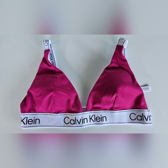 Calvin Klein Ribbed Logo Bikini Top Medium NWOT - Picture 2 of 5